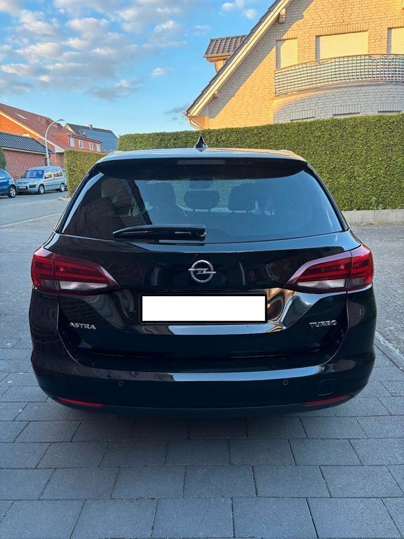 Schwarz Gebraucht 2018 Opel Astra Edition Kombi | 11.500 € (Fairer Preis) - Bild 1/4