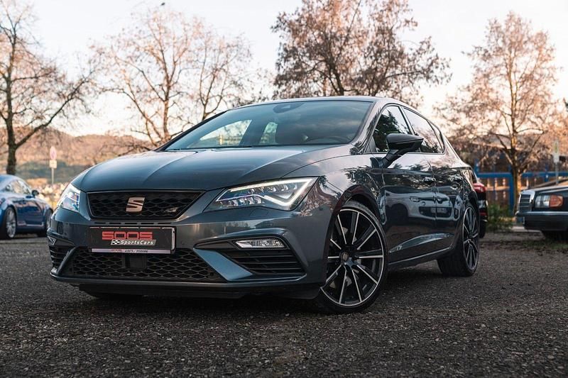 Grau Gebraucht 2019 Cupra Leon Limousine | 18.490 € (Guter Preis) - Bild 1/3