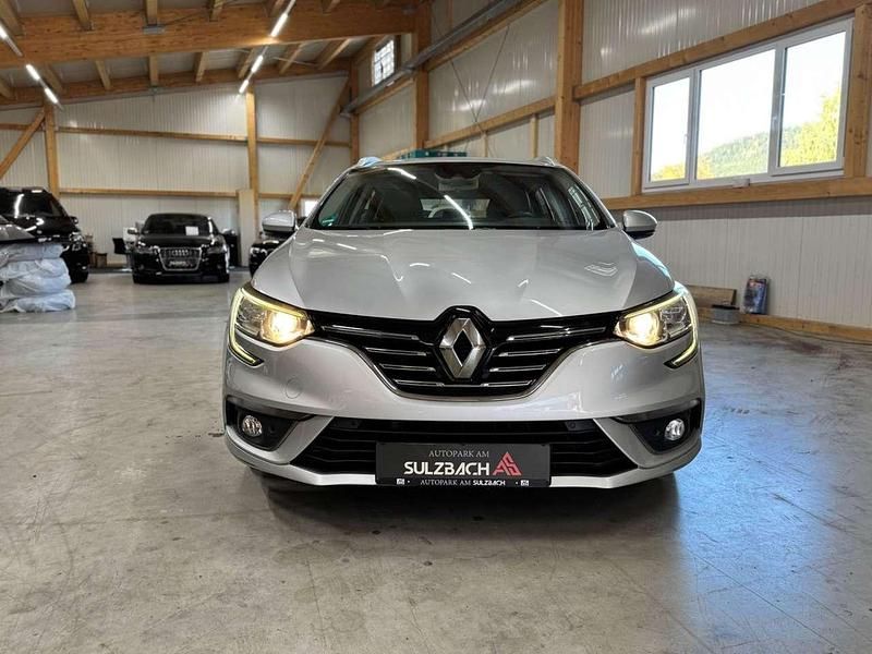 Gebraucht Renault Mégane IV 132 PS (97 kW) 2017 Silber Kombi