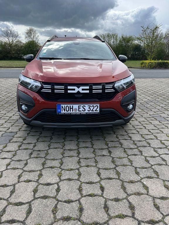 Gebraucht Dacia Jogger Extreme 101 PS (74 kW) 2023 Braun Van / Kleinbus