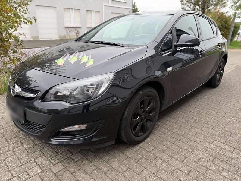 Schwarz Gebraucht 2014 Opel Astra Limousine | 4.490 € (Guter Preis) - Bild 1/4