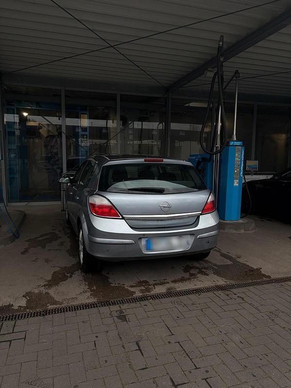 Gebraucht Opel Astra 105 PS (77 kW) 2005 Kleinwagen