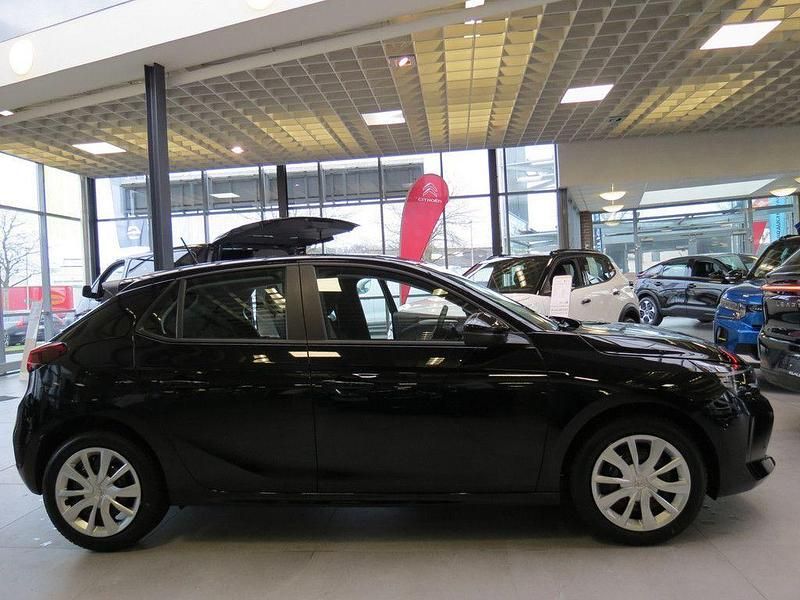 Usado Opel Corsa 75 HP (55 kW) 2025 Preto Sedan