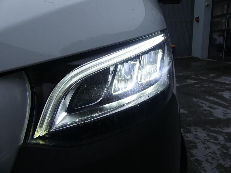 Gebraucht Mercedes Sprinter 170 PS (125 kW) 2022 Arktisweiss Van