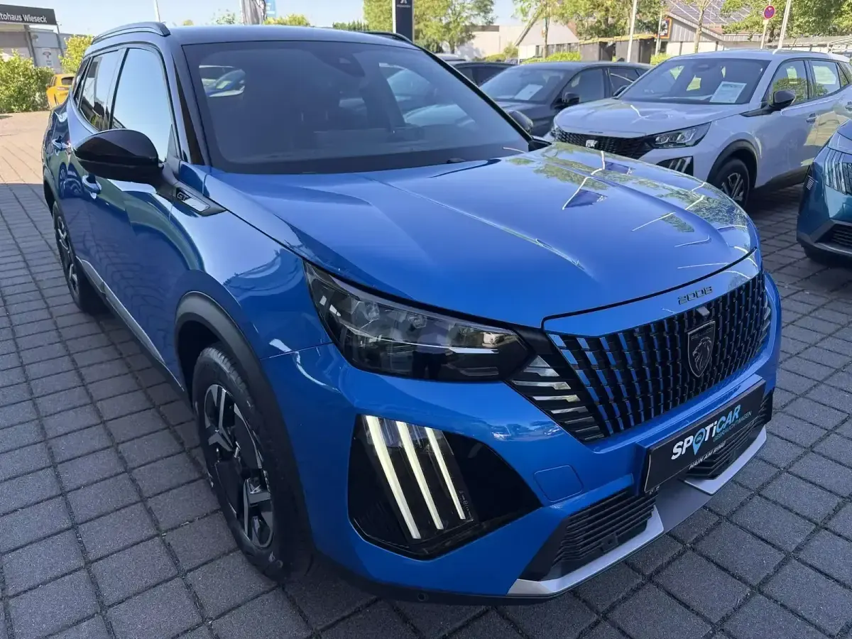Gebraucht Peugeot 2008 GT 131 PS (96 kW) 2024 Blau SUV