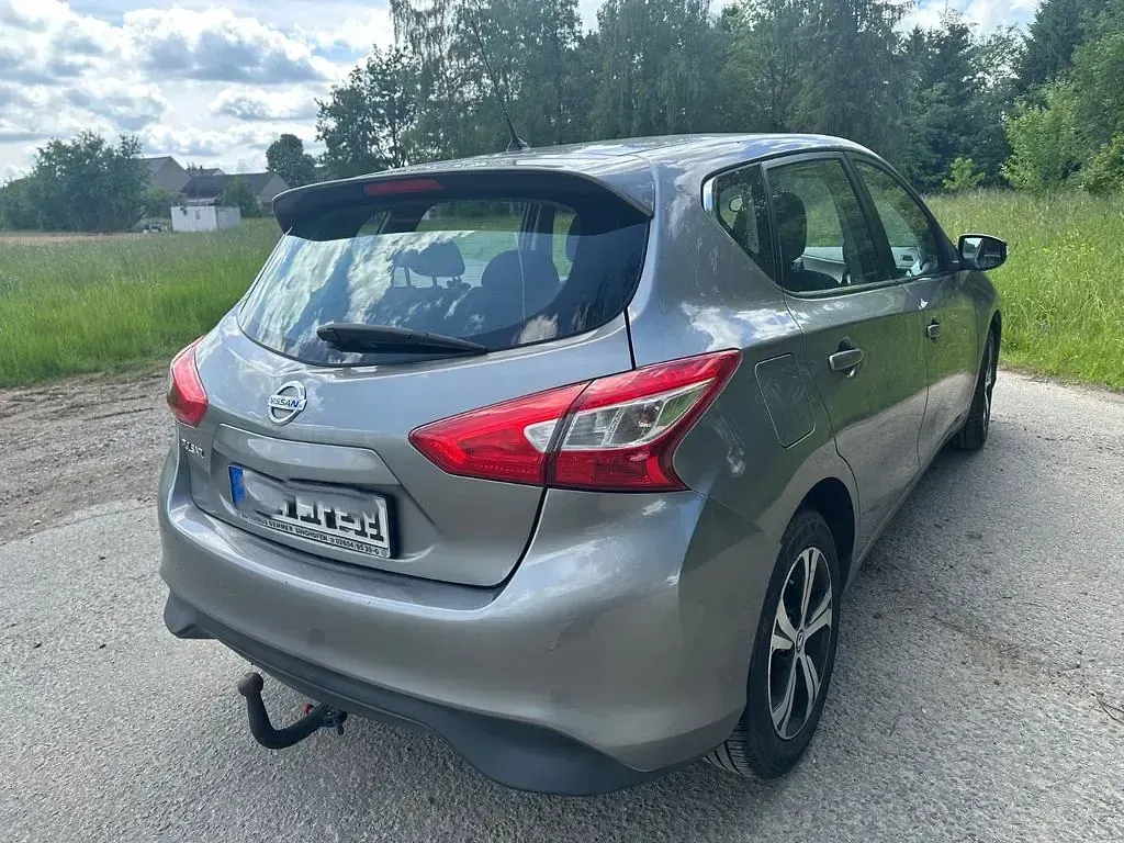 Gebraucht Nissan Pulsar Acenta 116 PS (85 kW) 2016 Silber Kleinwagen