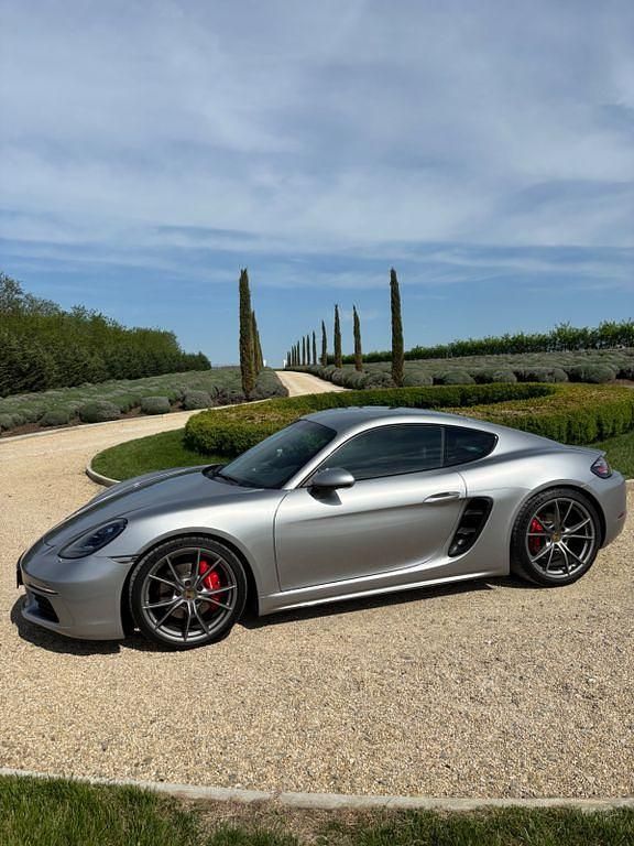 Silber Gebraucht 2020 Porsche 718 Cayman Sport Coupé | 61.900 € - Bild 1/4