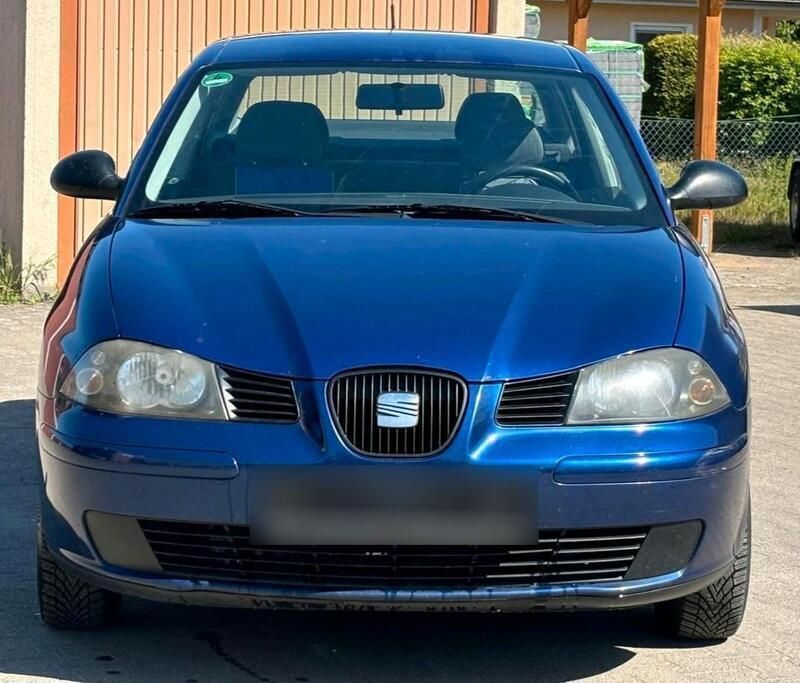 Blau Gebraucht 2003 Seat Cordoba Limousine | 1.200 € (Fairer Preis) - Bild 1/4