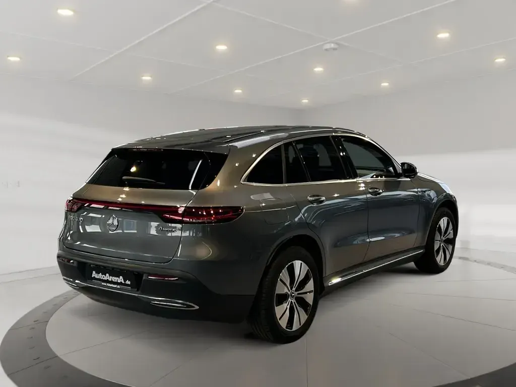 Gebraucht Mercedes EQC400 300 kW (408 PS) 2023 Selenitgrau metallic SUV