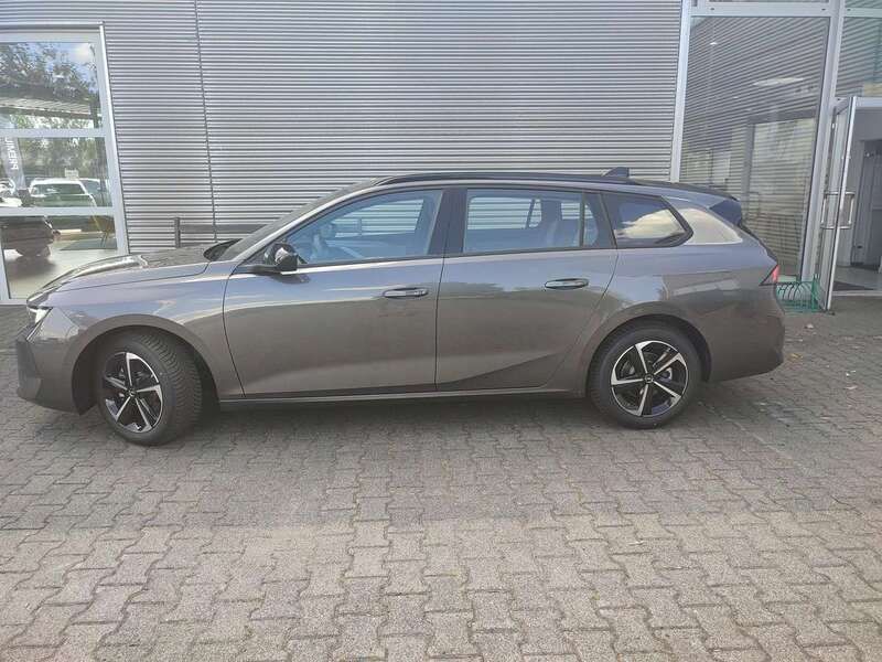 Gebraucht Opel Astra Enjoy 110 PS (80 kW) 2024 /typ aussenverkleidung metalliclackierung Kombi