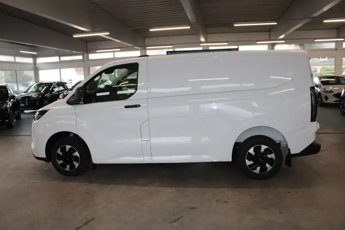 Nuova Ford Transit Custom Trend 232 CV (170 kW) 2025 Bianco Berlina