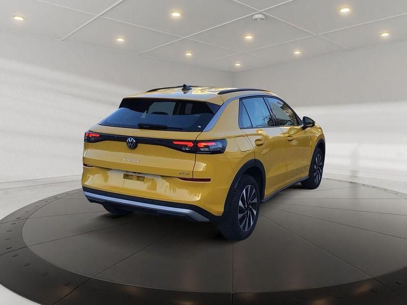 Neu VW T-Roc Life 116 PS (85 kW) 2026 Gelb SUV