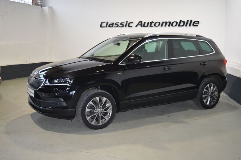 Schwarz Gebraucht 2022 Skoda Karoq Clever SUV | 18.000 € - Bild 1/4