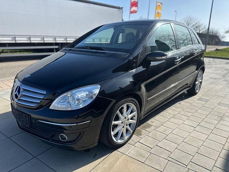 Gebraucht Mercedes E200 193 PS (141 kW) 2005 Schwarz Limousine