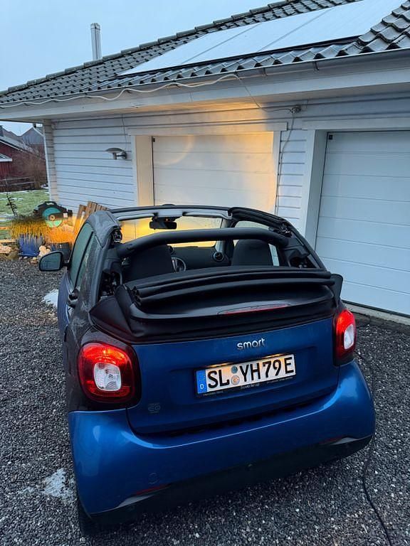 Gebraucht Smart ForTwo Electric Drive Passion 60 kW (82 PS) 2021 Blau Cabrio
