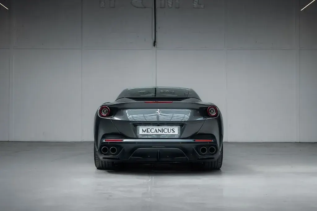 Gebraucht Ferrari Portofino 600 PS (441 kW) 2019 Grau Cabrio