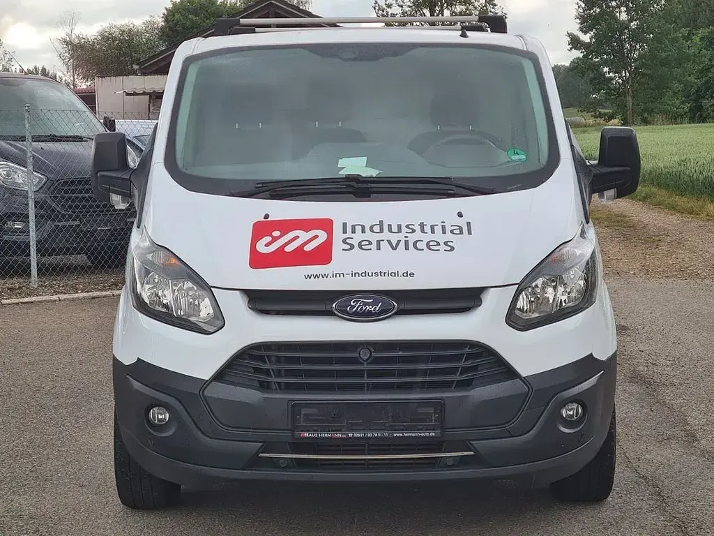 Gebraucht Ford Transit Custom 105 PS (77 kW) 2018 Weiß Van / Kleinbus