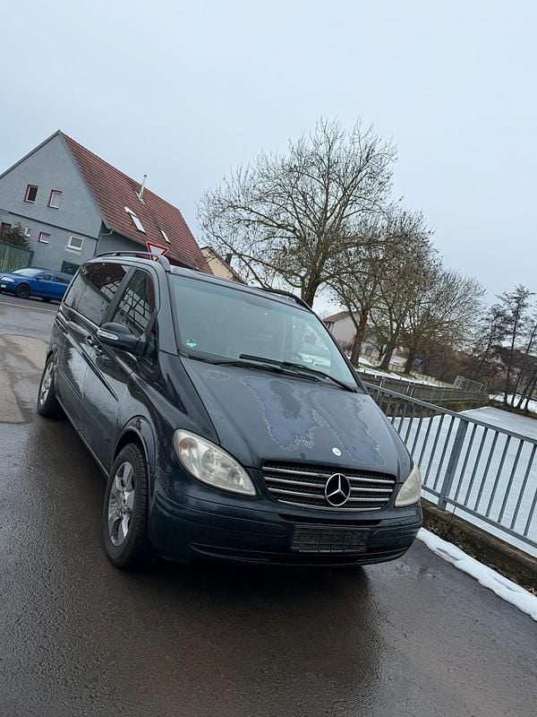 Schwarz Gebraucht 2006 Mercedes Viano Van / Kleinbus | 4.200 € (Superpreis) - Bild 1/4