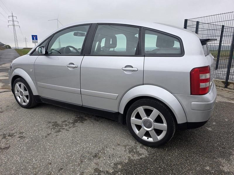 Gebraucht Audi A2 75 PS (55 kW) 2001 Silber Kleinwagen