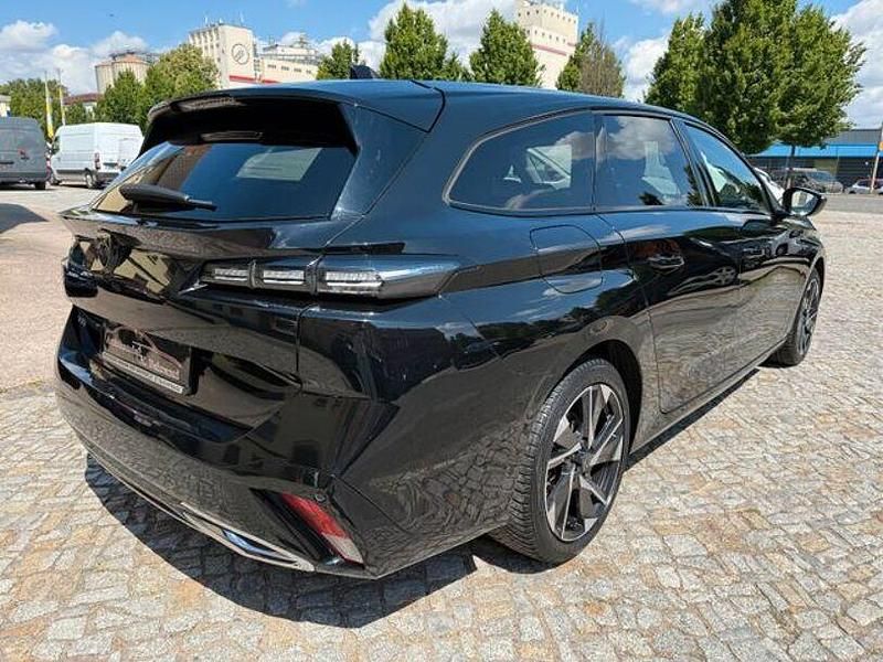 Gebraucht Peugeot 308 96 PS (70 kW) 2023 Schwarz Limousine