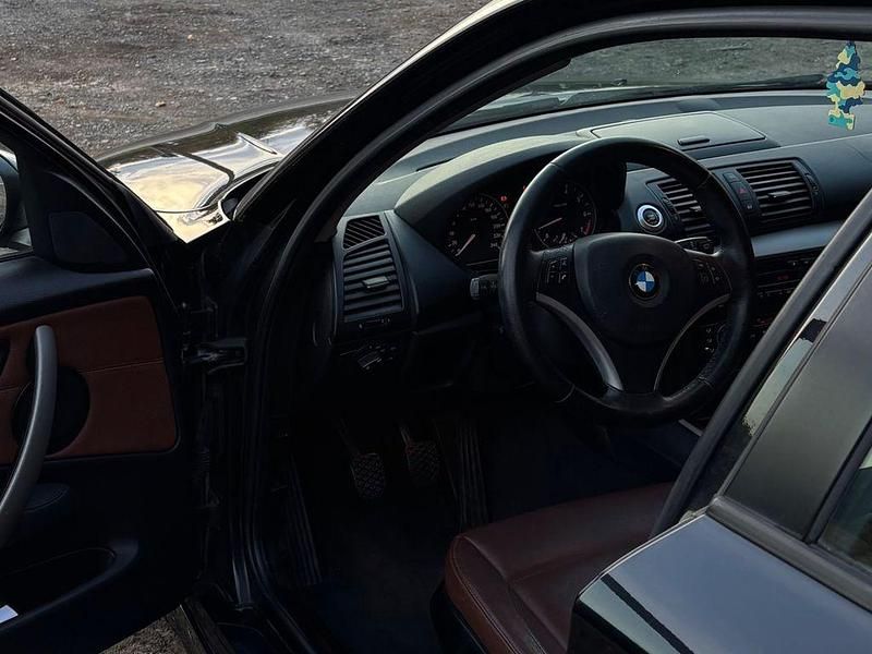 Gebraucht BMW 116 Performance 122 PS (89 kW) 2009 Schwarz Kleinwagen