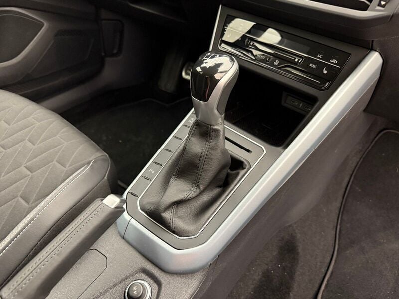 Gebraucht VW Polo Goal 95 PS (69 kW) 2024 Silver metallic Kleinwagen