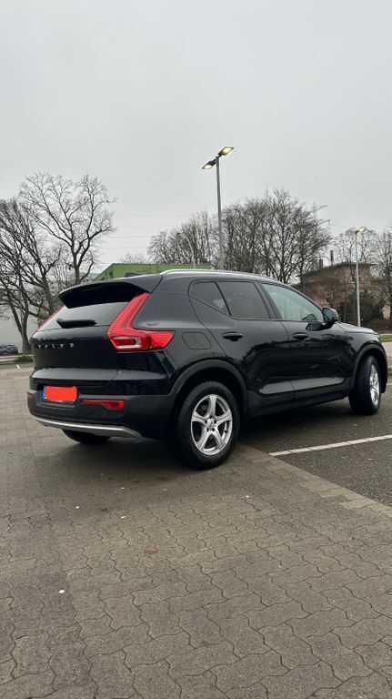 Schwarz Gebraucht 2018 Volvo XC40 SUV | 20.600 € (Guter Preis) - Bild 1/4
