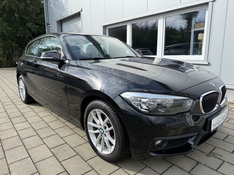 Schwarz Gebraucht 2017 BMW 116 Advantage Kleinwagen | 11.900 € (Fairer Preis) - Bild 1/4