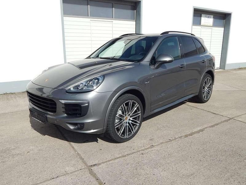 Meteorgraumetallic Gebraucht 2017 Porsche Cayenne S SUV | 47.990 € (Teuer) - Bild 1/4