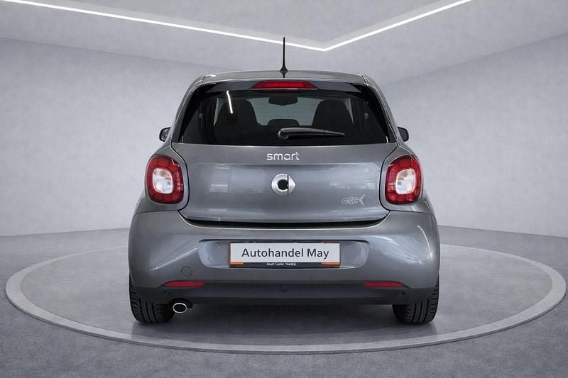 Używany Smart ForFour Prime 90 KM (66 kW) 2019 Szary Hatchback