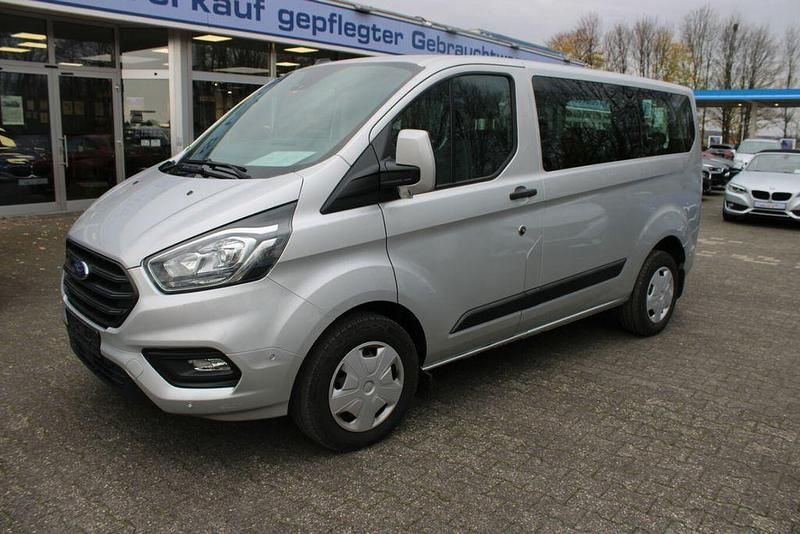 Gebraucht Ford Transit Custom 131 PS (96 kW) 2021 Moondust silver Van / Kleinbus