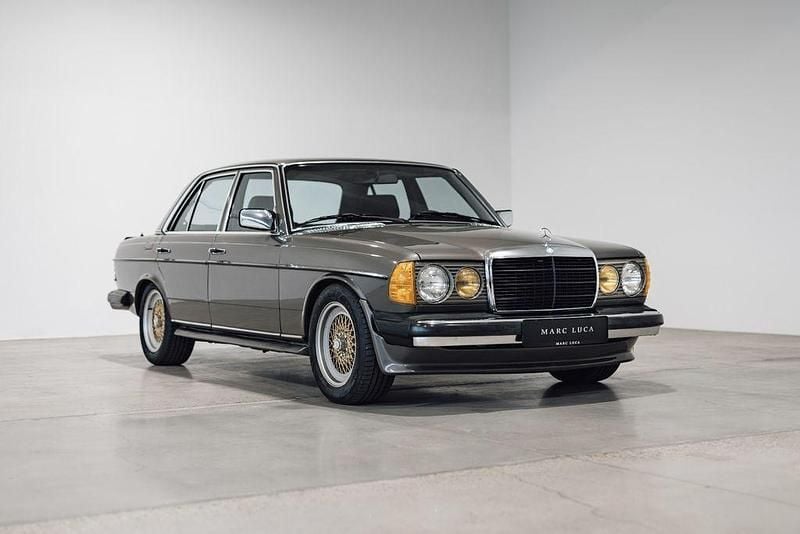 Gebraucht Mercedes E280 AMG 245 PS (180 kW) 1982 Anthrazitgrau Limousine