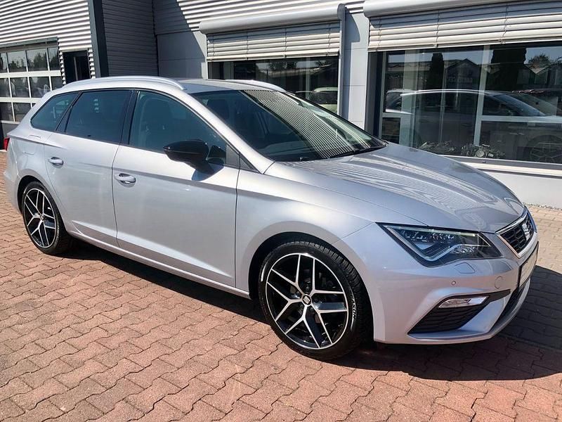 Silber Gebraucht 2019 Seat Leon ST FR Kombi | 17.999 € (Fairer Preis) - Bild 1/4
