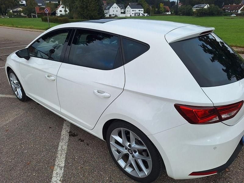 Gebraucht Seat Leon FR 179 PS (131 kW) 2014 Weiß Limousine