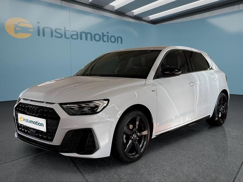 Weiß Gebraucht 2024 Audi A1 Sportback Kleinwagen | 27.449 € (Teuer) - Bild 1/4