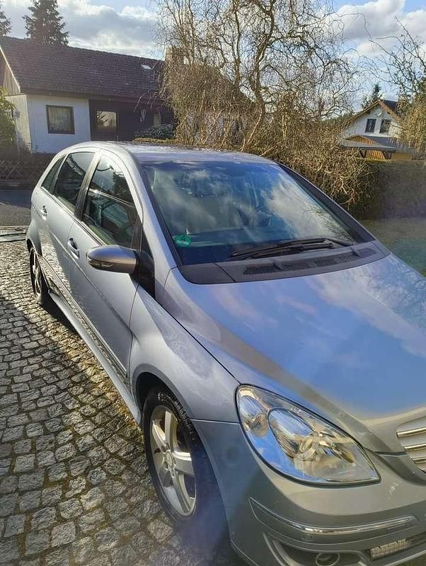 Gebraucht Mercedes B200 140 PS (102 kW) 2007 Van / Kleinbus
