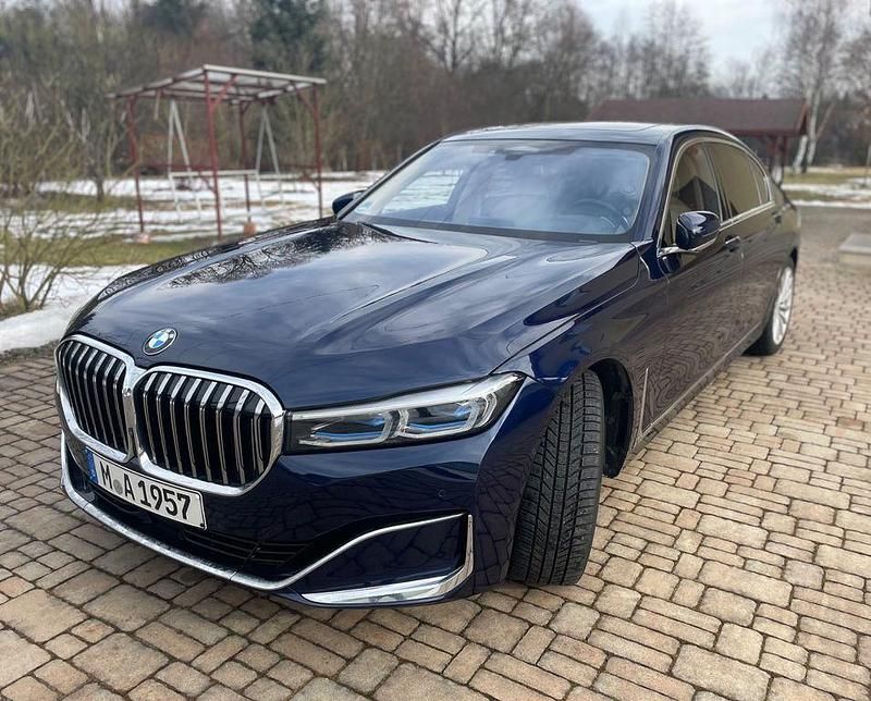 Gebraucht BMW 740 Performance 340 PS (250 kW) 2020 Blau Limousine