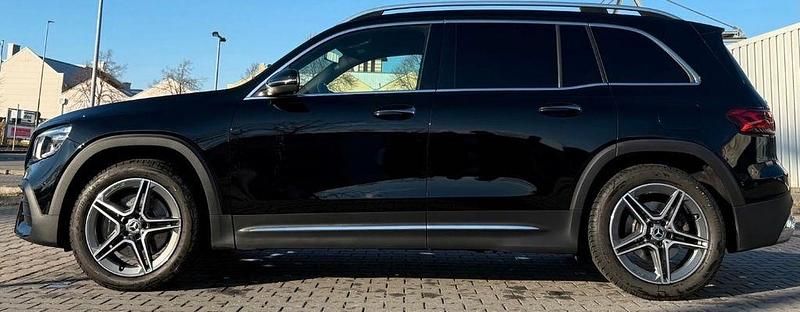 Gebraucht Mercedes GLB220 AMG 190 PS (139 kW) 2022 Schwarz SUV