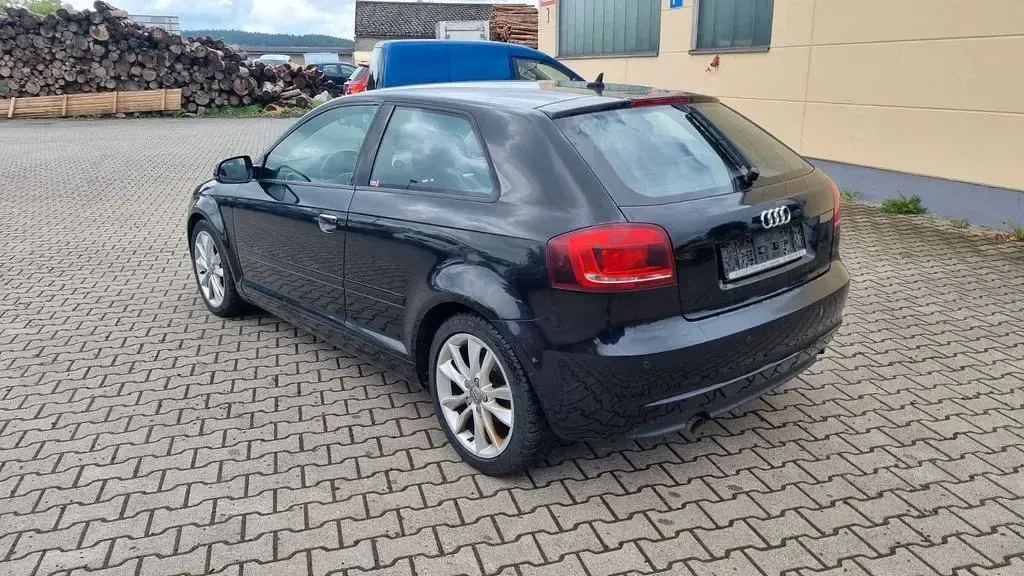 Gebraucht Audi A3 Ambition 140 PS (102 kW) 2012 Schwarz Kleinwagen
