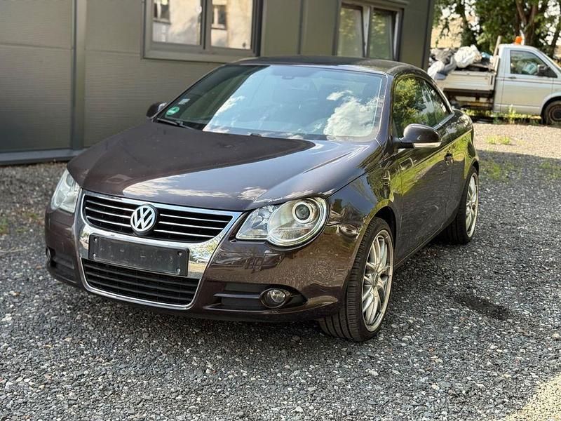 Rot Gebraucht 2007 VW Eos Cabrio | 3.900 € (Guter Preis) - Bild 1/4