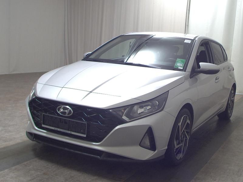 Gebraucht Hyundai i20 101 PS (74 kW) 2022 Silber Kleinwagen
