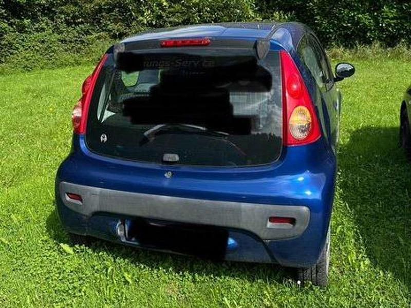 Blau Gebraucht 2007 Peugeot 107 Urban Move Kleinwagen | 750 € (Superpreis) - Bild 1/3