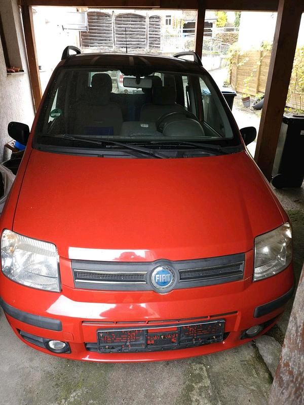 Rot Gebraucht 2004 Fiat Panda Kleinwagen | 900 € (Superpreis) - Bild 1/4