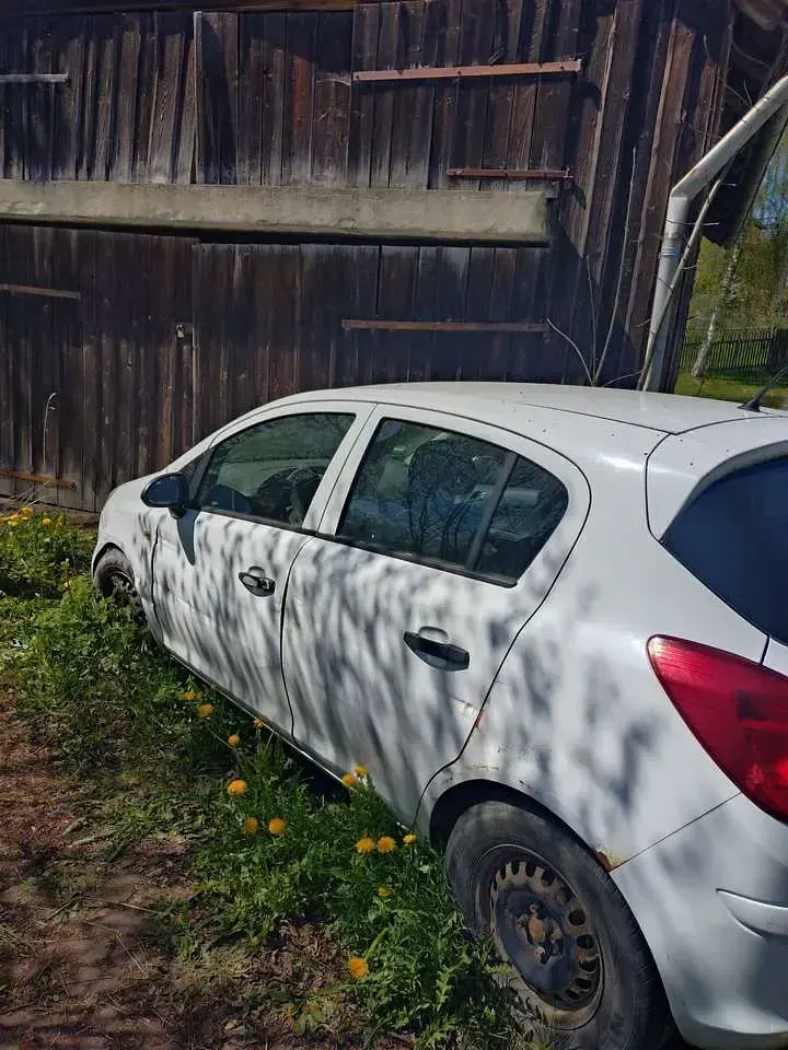 Używany Opel Corsa Enjoy 60 KM (44 kW) 2011 Hatchback