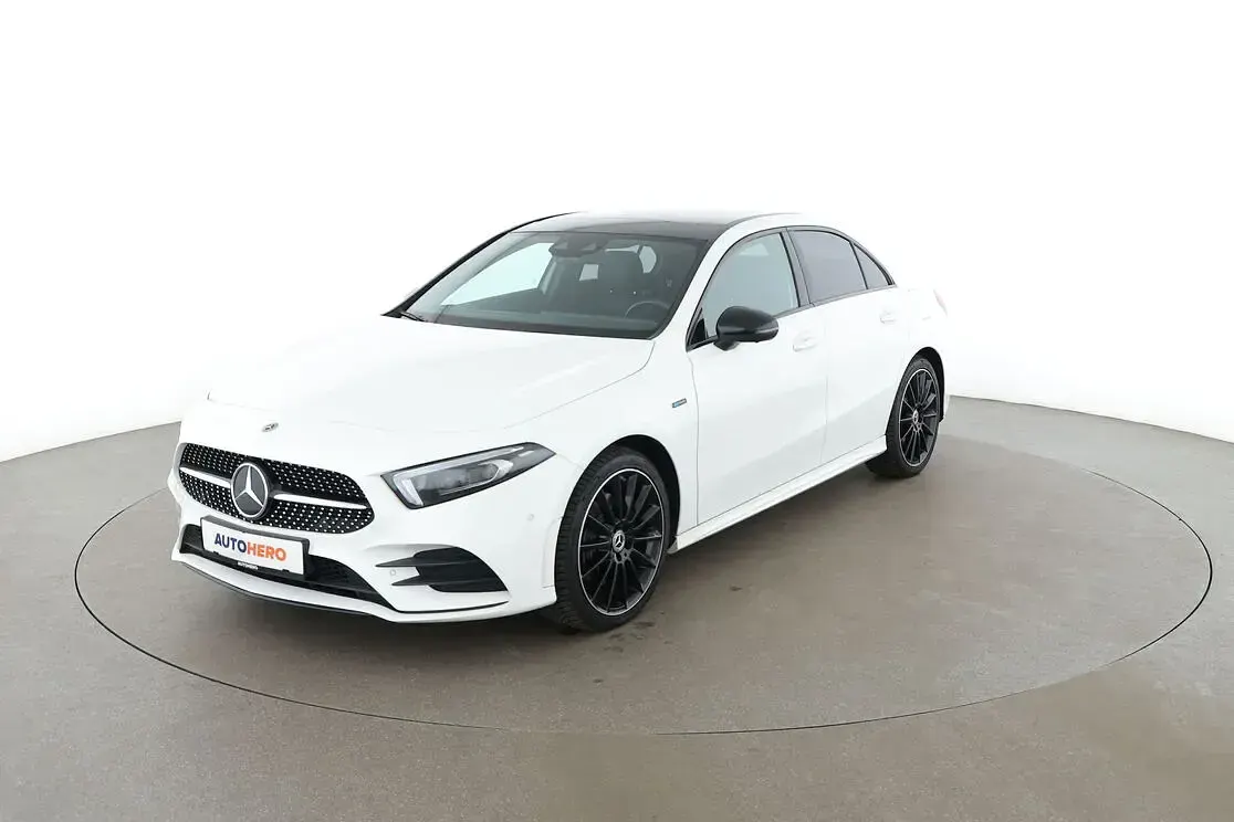Gebraucht Mercedes A250 AMG line 2020 Limousine