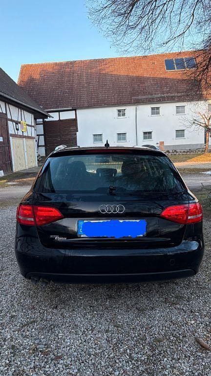 Gebraucht Audi A4 Attraction 143 PS (105 kW) 2008 Schwarz Kombi