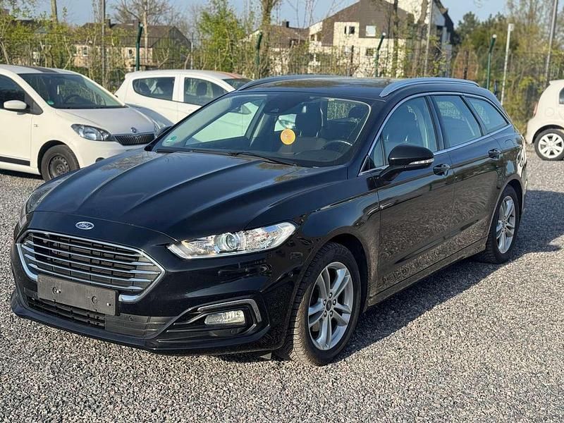 Gebraucht Ford Mondeo Titanium 150 PS (110 kW) 2019 Iridiumschwarz metallic Kombi