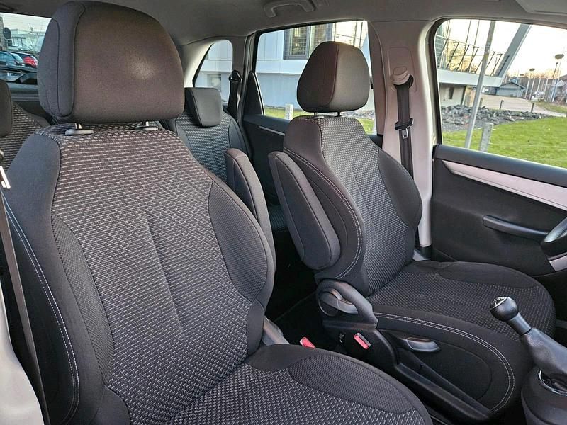 Gebraucht Citroën C4 Picasso Attraction 120 PS (88 kW) 2011 Braun Van / Kleinbus