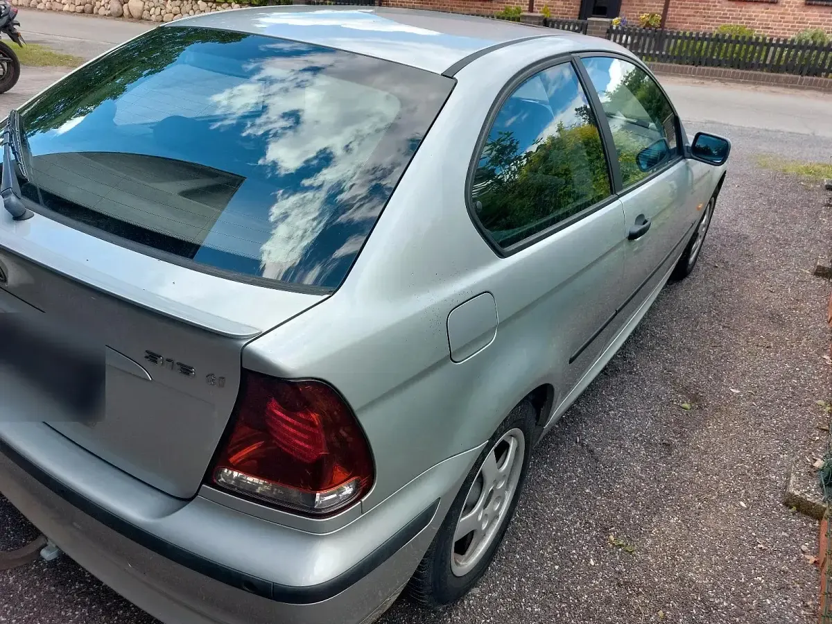 Gebraucht BMW 316 116 PS (85 kW) 2003 Silber Coupé