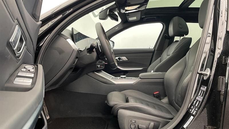 Gebraucht BMW M340 M Sport 374 PS (275 kW) 2025 Saphirschwarz metallic Limousine